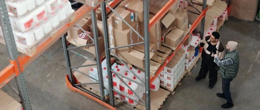 多数股东决定公司不按实缴出资比例分红的股东会决议是否有效?