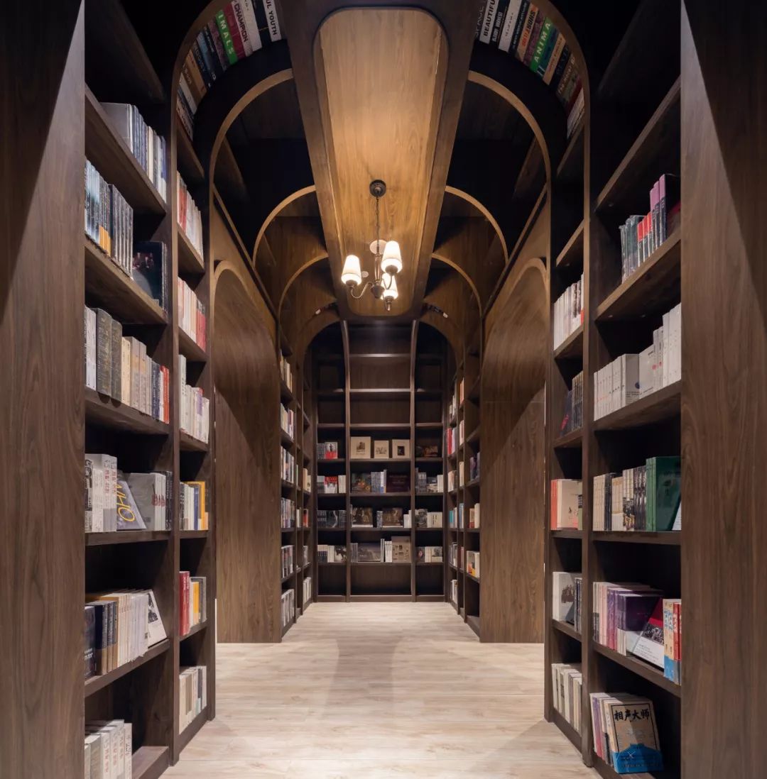 李想，在重慶打造了一家超有創意的書店，處處呈現出藝術館的格調！ 家居 第61張