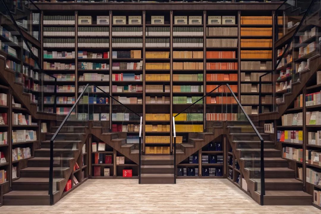 李想，在重慶打造了一家超有創意的書店，處處呈現出藝術館的格調！ 家居 第37張