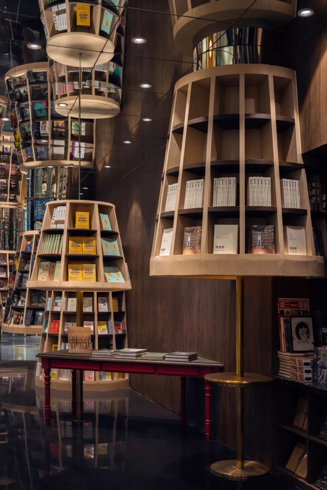 李想，在重慶打造了一家超有創意的書店，處處呈現出藝術館的格調！ 家居 第10張