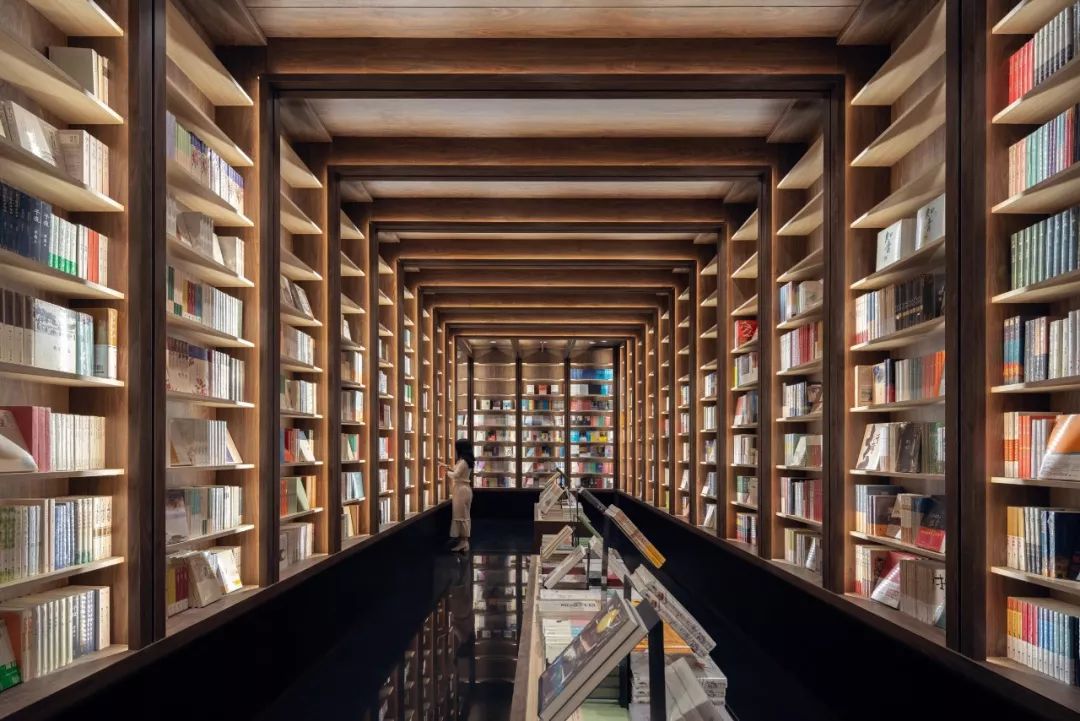 李想，在重慶打造了一家超有創意的書店，處處呈現出藝術館的格調！ 家居 第14張