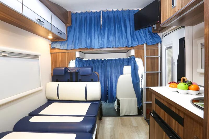 宇通C533无拓展房车（国产依维柯底盘/上下床）_19