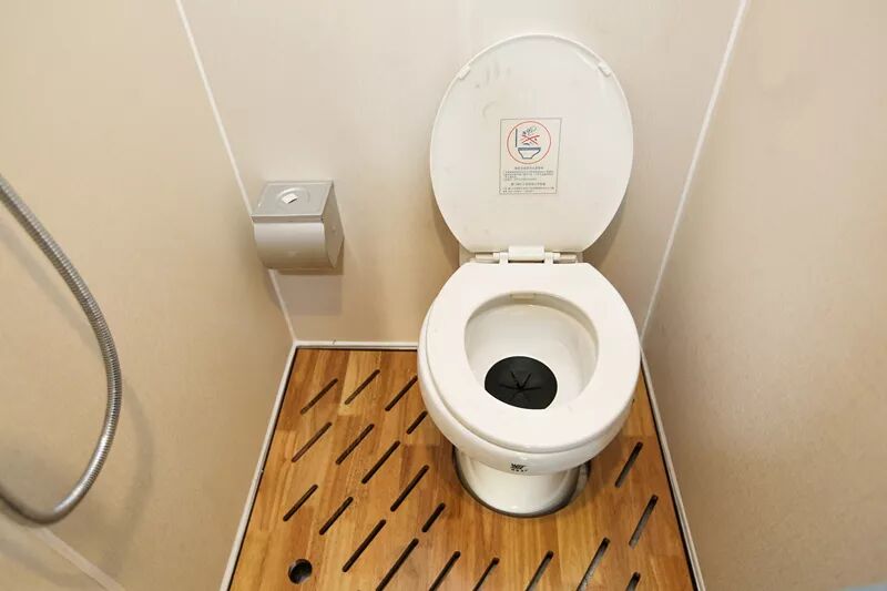 宇通C533无拓展房车（国产依维柯底盘/上下床）_18