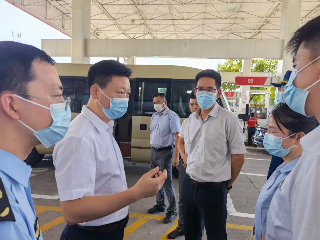 区委常委,常务副区长林峰督查中秋节前夕安全生产等工作_今日青云谱