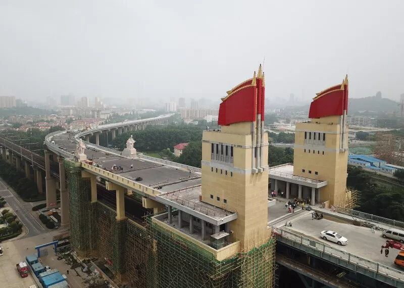 长江大桥年底恢复通车 10月白玉兰灯“点亮”