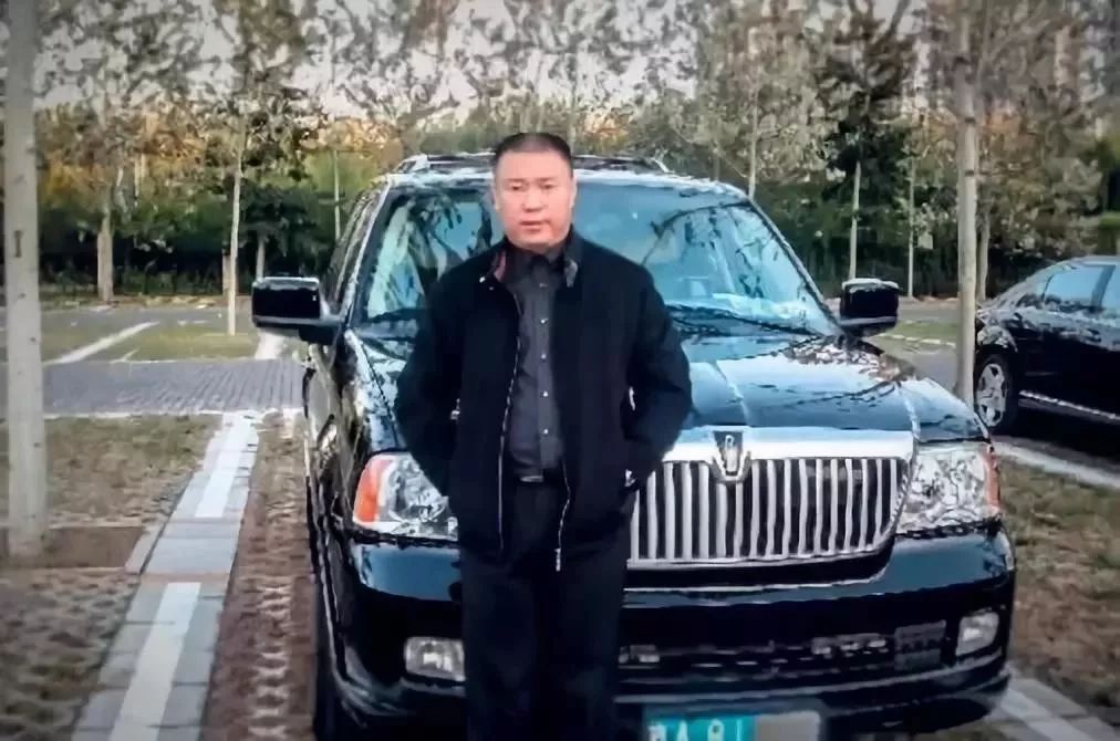 中國富豪加拿大被殺,女友上百,連親表侄女也不放過