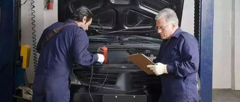 汽修老师傅真不愿意带徒弟？这个问题，我们不能一刀切！