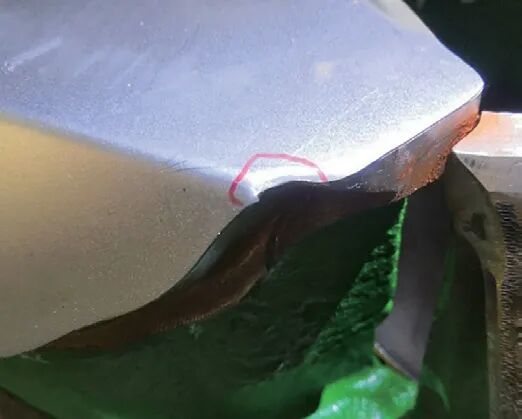 车身覆盖件修边模正侧交刀结构研究的图1