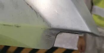 側圍尾部翻邊棱線不順的原因分析及解決辦法的圖11