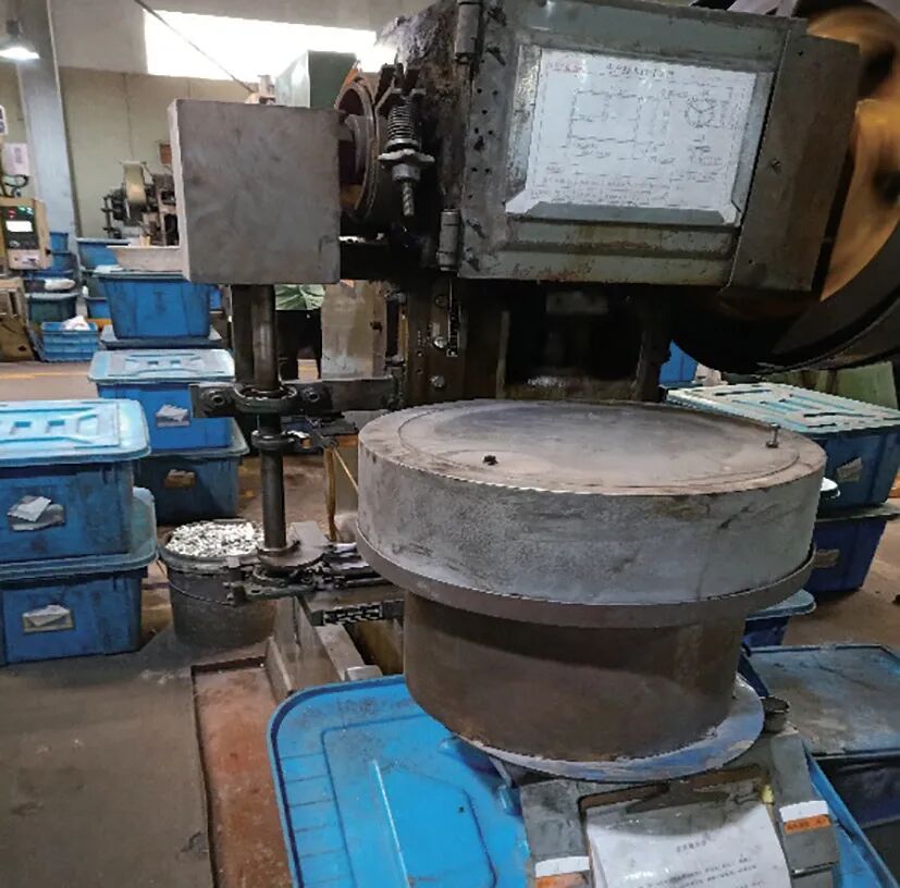 电池壳成形技术研究的图3