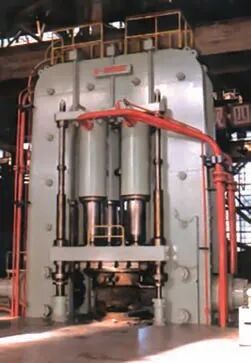 多向模锻设备的结构分析与研究的图3