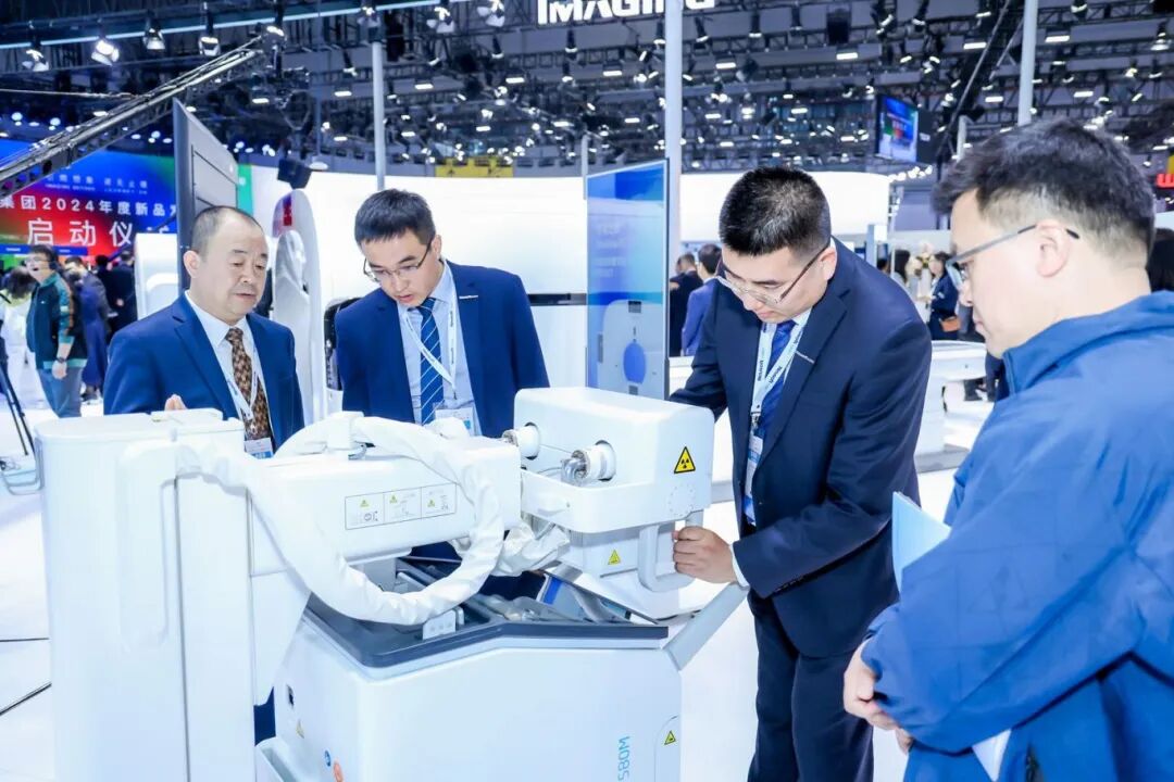 cmef展会怎么收费CMEF首日现场直击！迈瑞、理邦、东软...大批械企新品发布_https://www.jmylbn.com_新闻资讯_第19张