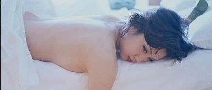 [摄影]唯美死亡:女性凄婉优雅的消失瞬间