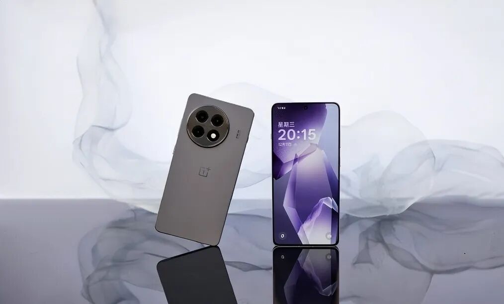 2025年国补后“闭眼买”的4款手机，近乎“零差评”，一步到位用6年