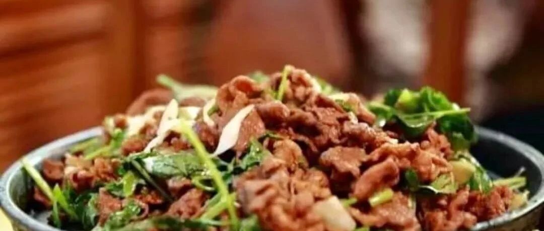 北京人想下馆子的时候，刮风下雨都拦不住