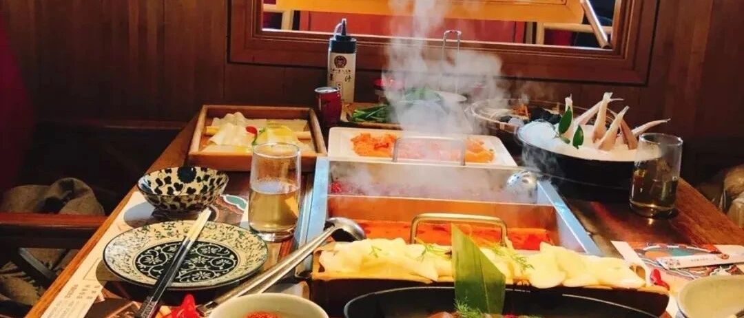 阴雨天解锁辣火锅名单，吃的到一半就辣哭了？