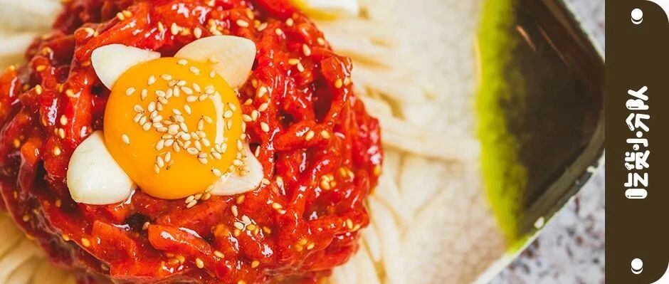 家门口的店，饭点全坐满