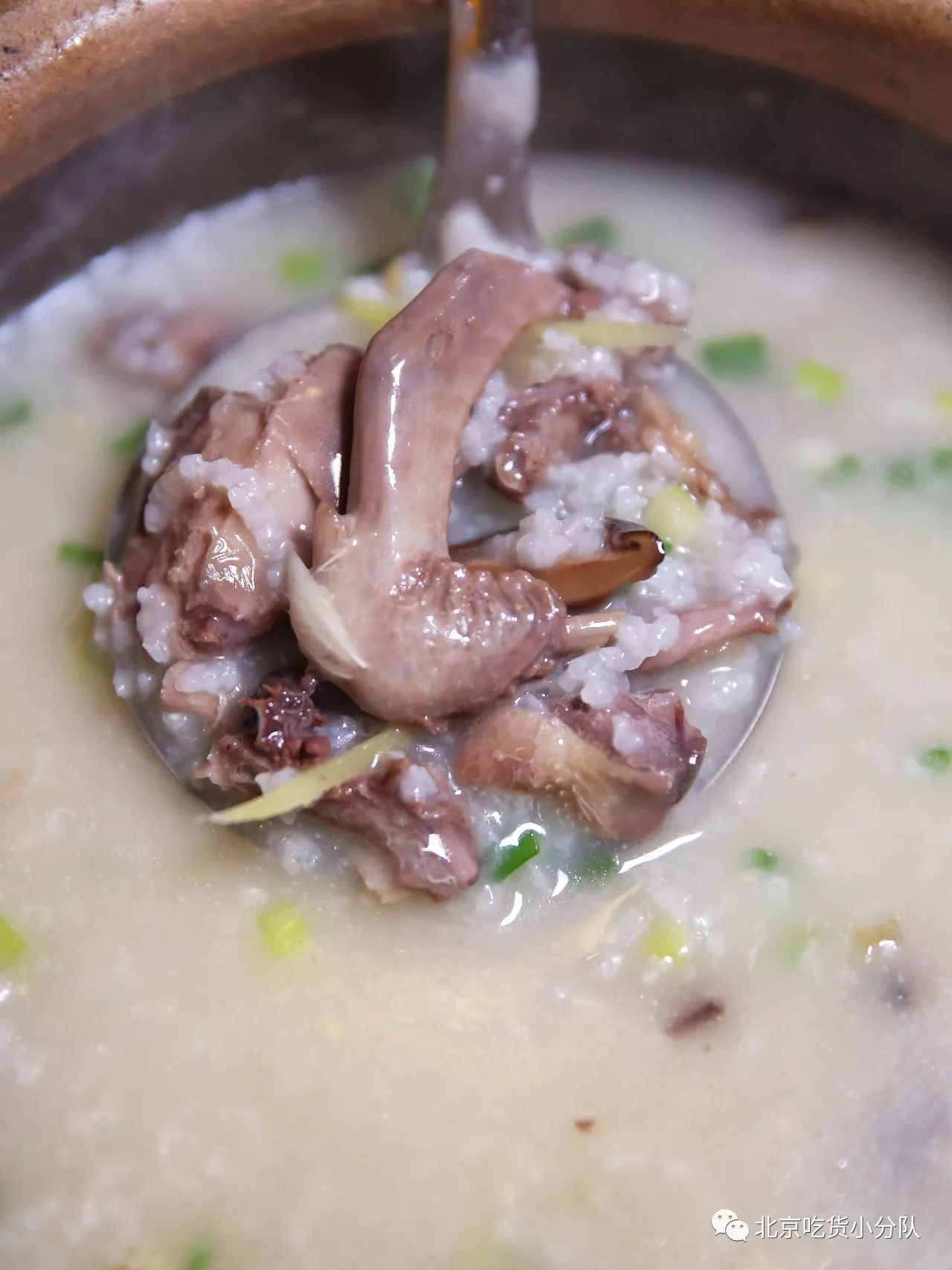 一个厨师一锅粥,追着吃了13年