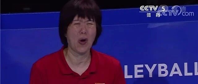 郎平气坏了！中国女排二队太业余，洪钢气笑：这拦网水平前所未有