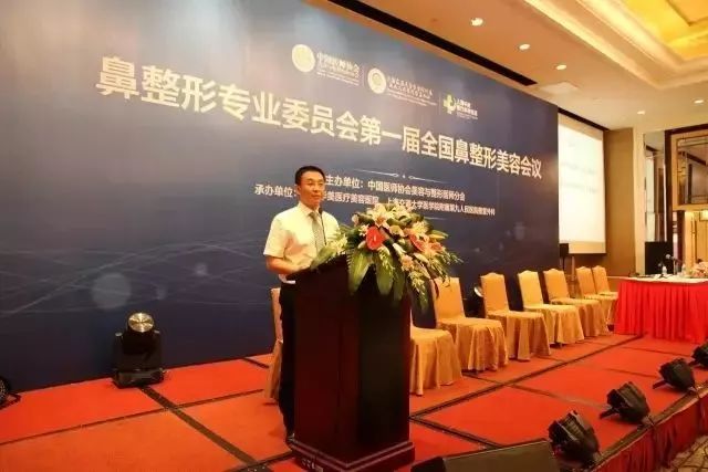 明日到院国内权威十大鼻整形专家张潮坐诊艺星机会难得