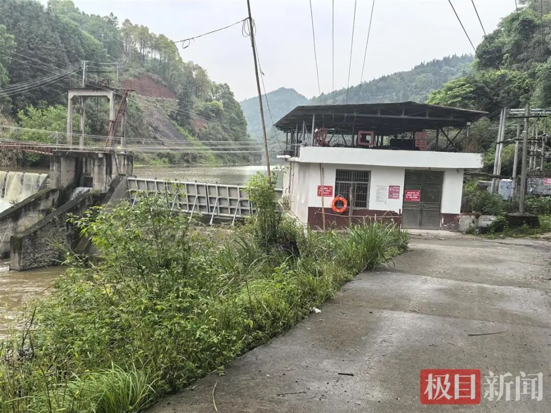 事发水域 极目新闻记者摄.png