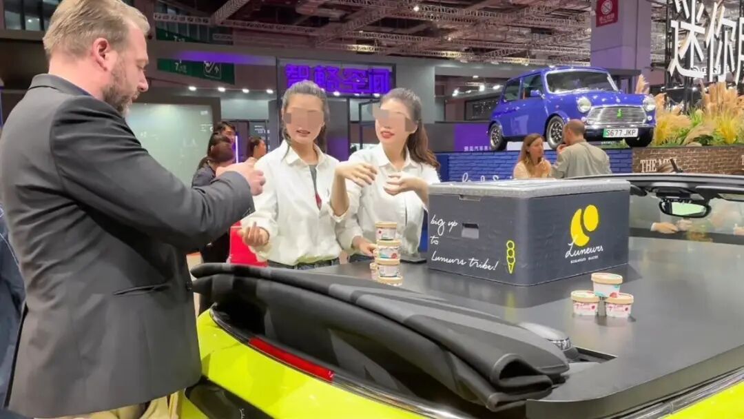宝马MINI再道歉，称“视频中老外是同事”！网友怒了：一个标点符号都不信（组图） - 8