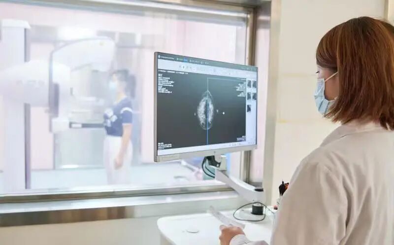 乳腺机是什么带你了解女性乳腺健康的“照妖镜”—乳腺机检查_https://www.jmylbn.com_新闻资讯_第3张