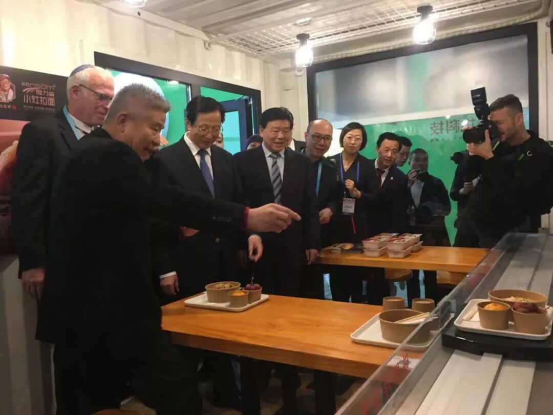 领导频频考察点赞，科脉赢钱加持的伽力森智慧餐车有何过人之处？