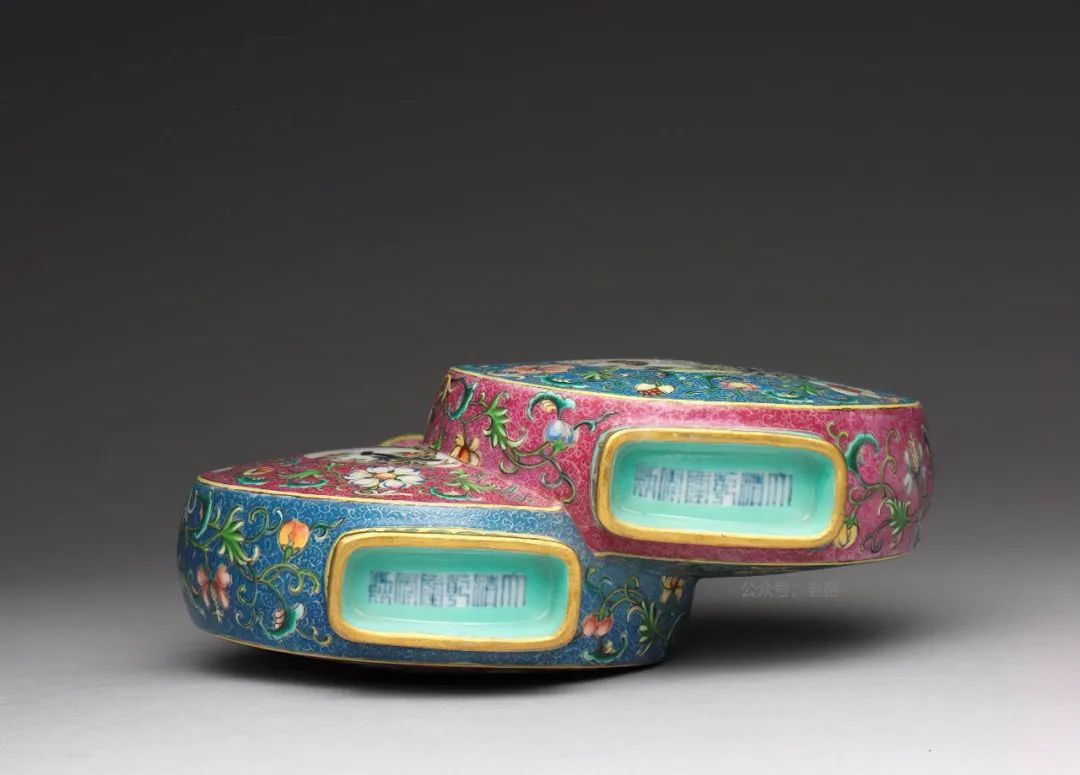清朝乾隆宮廷琺琅彩竹菊鹌鹑图瓶 稀少芸術珍品 (レプリカ) 清朝乾隆宮廷琺琅彩竹菊鹌鹑图瓶 稀少芸術珍品 (レプリカ)