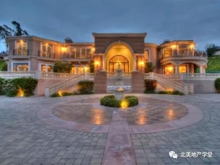 十年时间,从投资小白到被CNN、路透社争相报道,他都经历了些什么?