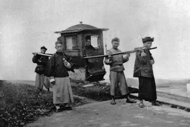 喝了【伟哥】血，他在精神病院待了10年，祸害了18个姑娘。