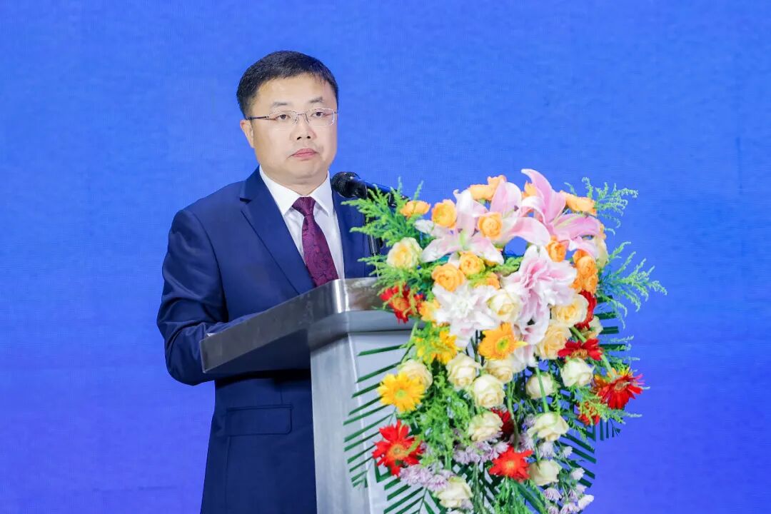 普及绿色工厂、绿色建筑，统一与山西安装集团达成战略合作！