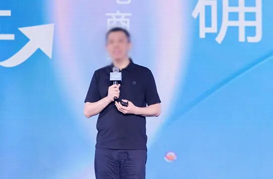 饿了么前CEO狂贪4000万，50公斤黄金+1200万现金藏出租屋 互联网坊间八卦 微新闻 第5张