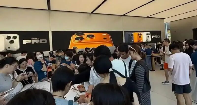 我总算知道，为什么我抢不到首发的iPhone17了？ 苹果 微新闻 第5张