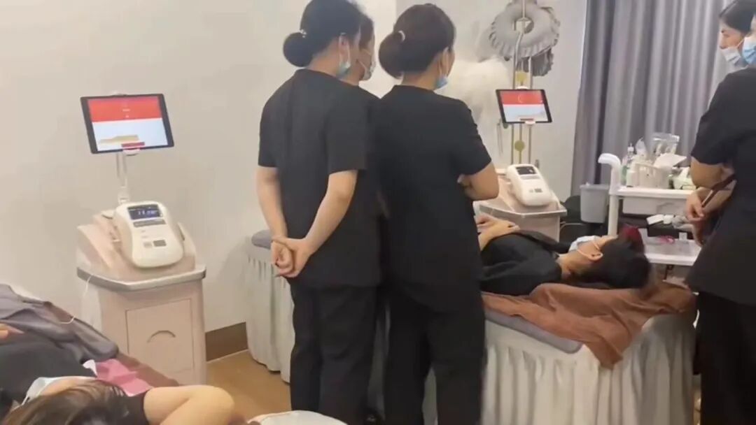 盆地康复仪器怎么用当年没做产后修复, 后悔6年, 找到医院产康仪器, 解决漏尿、腹直肌分离, 孩子妈来看看_https://www.jmylbn.com_新闻资讯_第14张