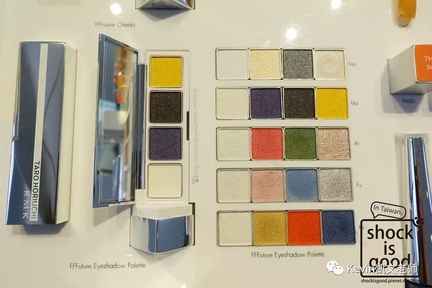 蓝色唇膏 充满乐趣的rmk 17秋妆 Fffuture 系列27项新品全试色 自由微信 Freewechat