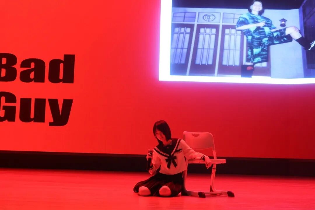 “英”为热爱，“艺”展风采