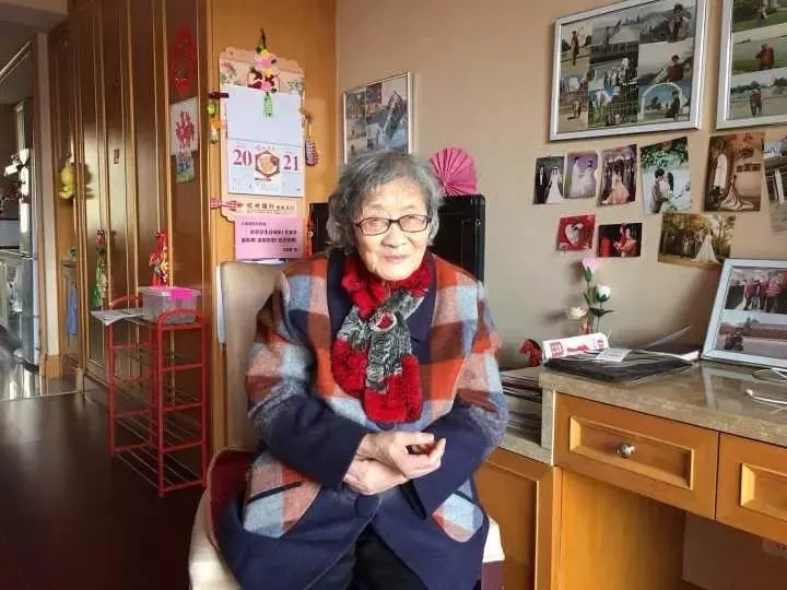 88岁中国奶奶卖房周游世界，玩微信、逛淘宝，活成18岁少女 - 10