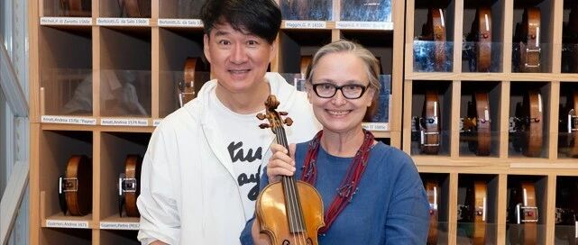 周华健与美国妻子被嘲像母子:结婚38年,一直被劝离