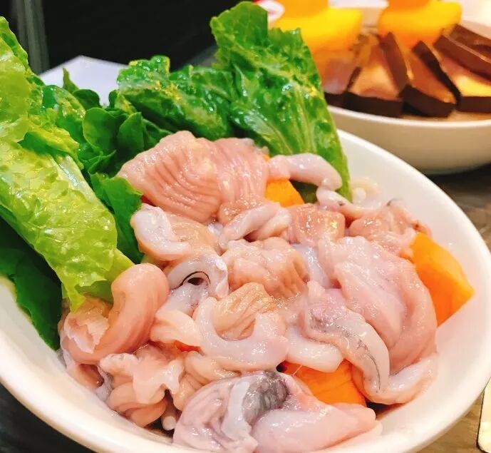 推荐理由:点了个双人餐,里面的分量还挺足够的,特别推荐牛蛙,牛蛙比