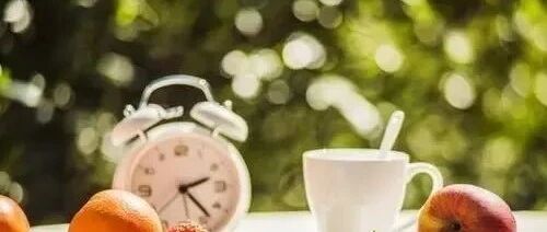 做事，使人充实并快乐着