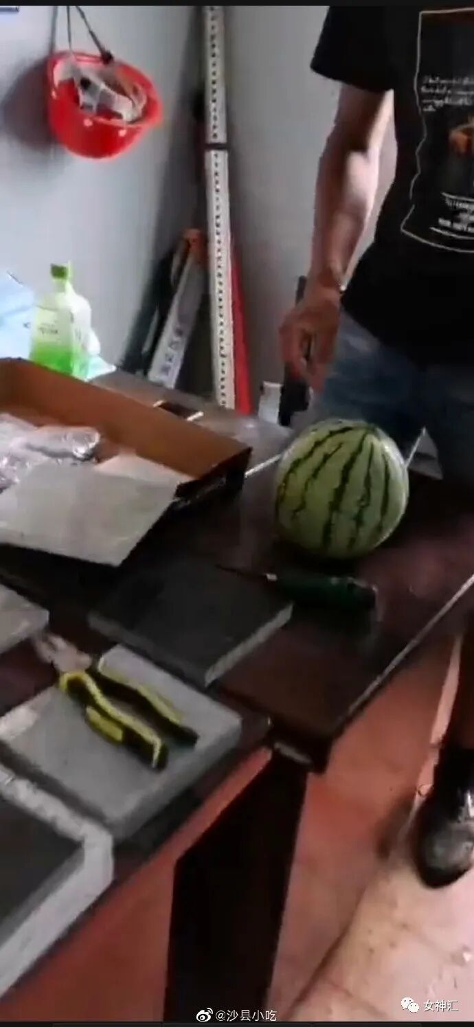 【爆笑】在某宝买了条网红同款紧身裙，结果打开后...网友：哈哈哈对比太残酷！（组图） - 10