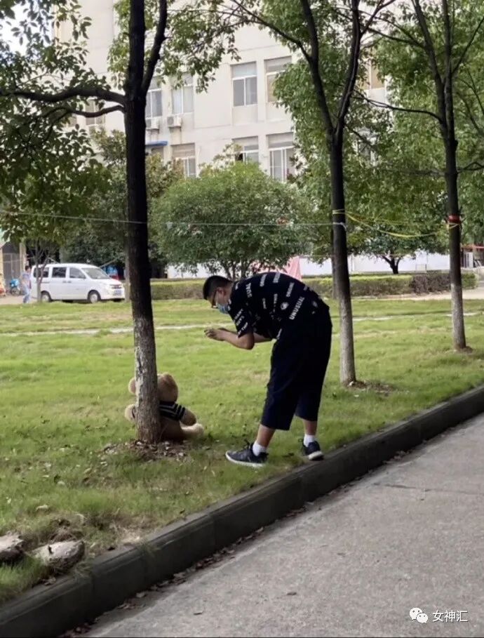 【爆笑】为见网红男友疯狂转账10w...见面后当场吓哭！哈哈哈太刺激！（组图） - 17