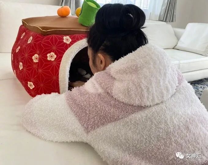 【爆笑】“我严重怀疑贾玲在模仿我奶奶？”哈哈哈这届沙雕网友评论亮瞎眼！（组图） - 37