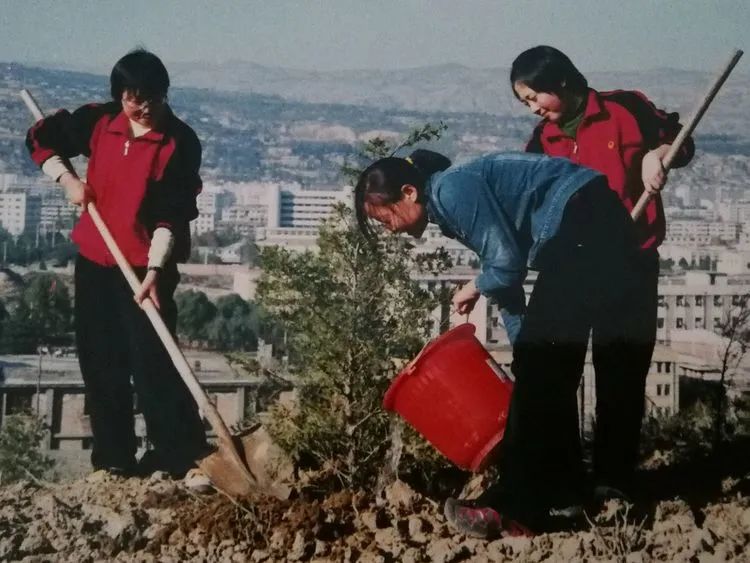 友谊足球赛新闻稿_国际友谊足球赛_足球友谊赛