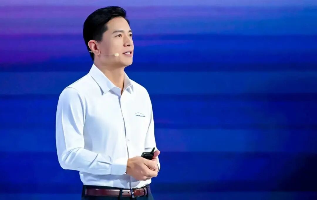 百度数字人演示失败,“技术迭代速度是唯一护城河！”李彦宏把百度 AI 秀了个遍，还称..