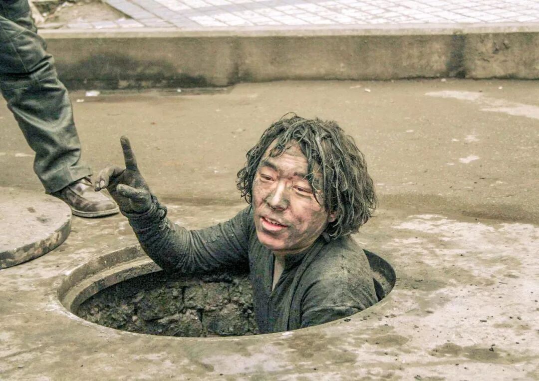 生存之民工电视剧剧照_30余部电影作品成就黄渤"70亿"-票房剧透网