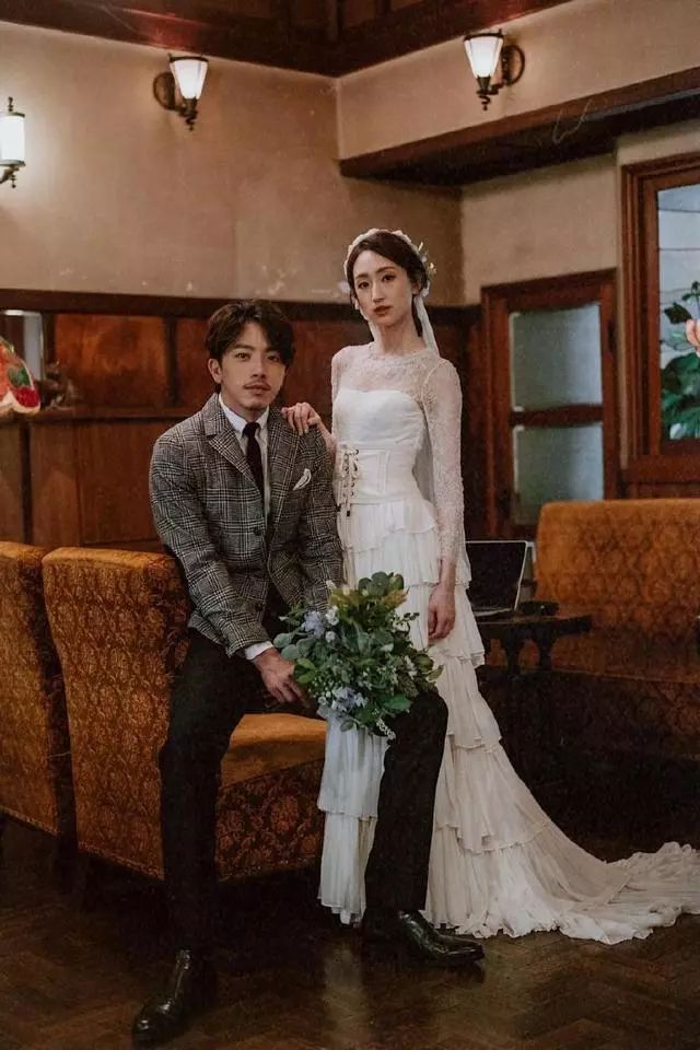 又假結婚？她竟然承認18歲結過一次婚？我們都被騙了？ 娛樂 第37張