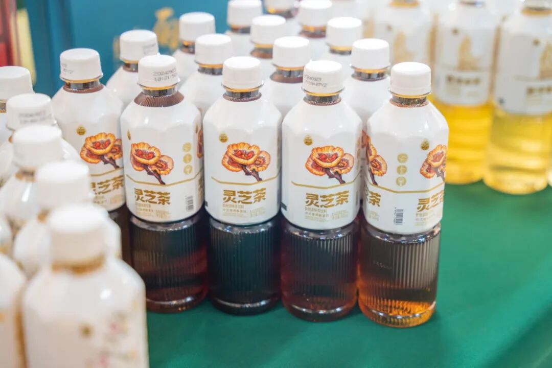 新茶饮-历开白摄 (3).jpg