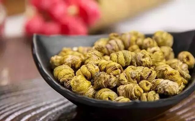 在唐代医学经典《道藏》中,铁皮石斛被列为" 中华九大仙草之首".